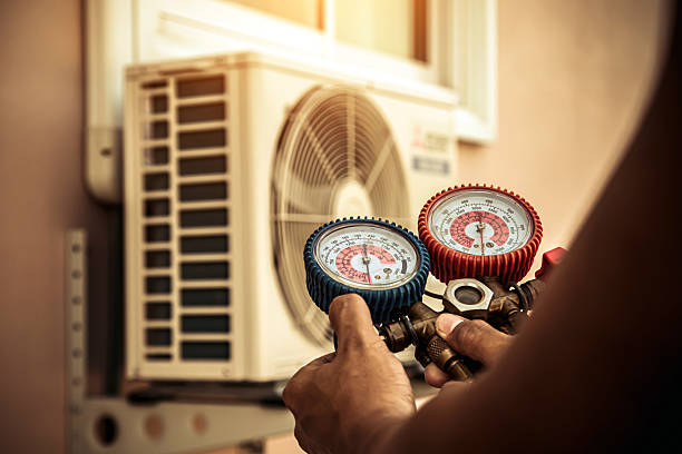 Professional Hvac technician working in Mahanoy City, PA